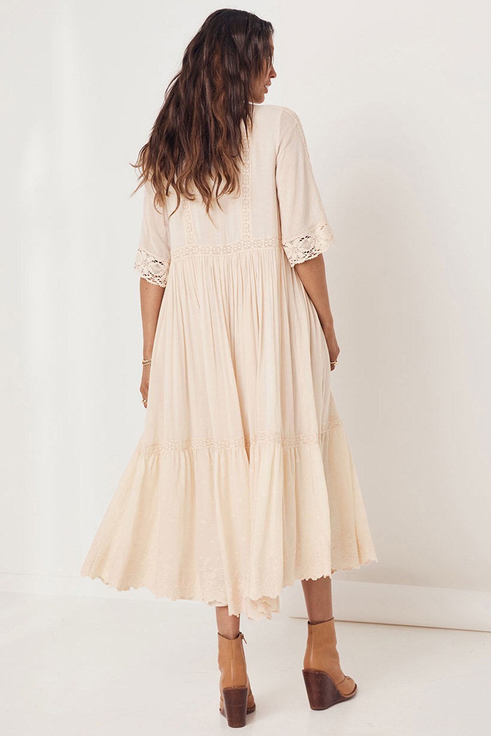 THE PORCELAIN HARMONY GOWN