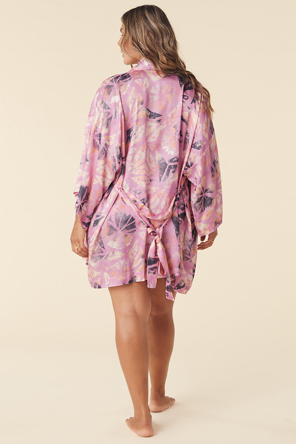 THE MARSHMALLOW SKY SHORT ROBE