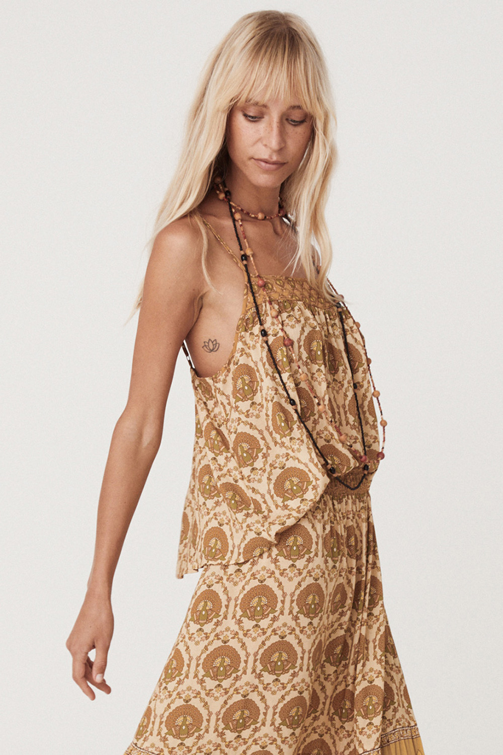 The Spell Château Cami