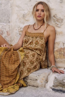 Het Spell Château Cami Topje